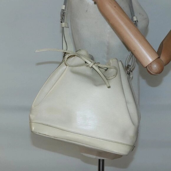 LOUIS VUITTON Epi Petit Noe Shoulder Bag White Yvoire M4084J LV Auth 132439 - Picture 15 of 16